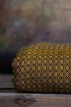 Ladda upp bild till gallerivisning, Vanamo Woven Wrap/Vävd sjal - Lempi Aurinko - 100% bomull
