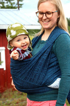 Ladda upp bild till gallerivisning, Vanamo Woven Wrap/Vävd sjal - Kide Merimies - 100% ekologisk bomull
