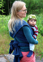 Ladda upp bild till gallerivisning, Vanamo Woven Wrap/Vävd sjal - Kide Merimies - 100% ekologisk bomull
