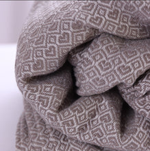 Ladda upp bild till gallerivisning, Vanamo Woven Wrap/Vävd sjal - Lempi Kyyhky - 100% bomull
