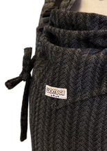 Ladda upp bild till gallerivisning, Wompat ILO Wrap Tai Graniitti Dark - 100% ekologisk bomull
