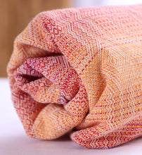 Laden Sie das Bild in den Galerie-Viewer, Vanamo Woven Wrap/Vävd sjal - Kide Sarastus - 100% ekologisk bomull
