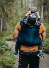 Ladda upp bild till gallerivisning, Wompat LITE Baby Carrier - Kide Loiste - 30% linne, 30% merinoull, 40% ekologisk bomull
