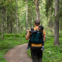 Ladda upp bild till gallerivisning, Wompat LITE Baby Carrier - Kide Loiste - 30% linne, 30% merinoull, 40% ekologisk bomull
