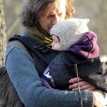 Ladda upp bild till gallerivisning, Wompat Baby Carrier Inari - 55% linne, 45% ekologisk bomull
