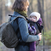 Ladda upp bild till gallerivisning, Wompat Baby Carrier Inari - 55% linne, 45% ekologisk bomull

