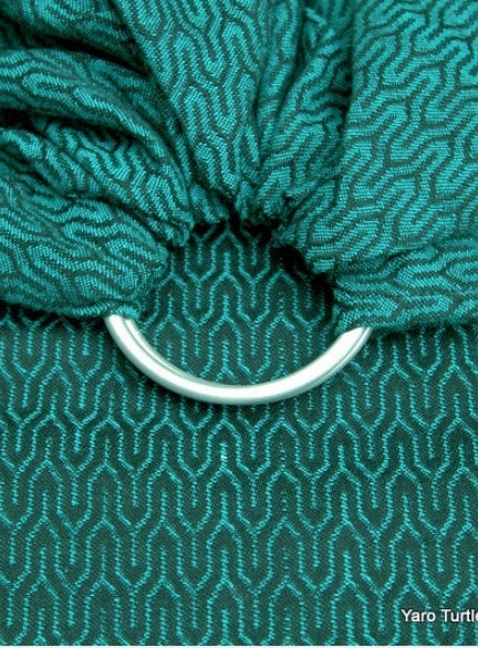 Yaro ringsjal - Turtle Emerald/Black Ring Sling - 100% bomull