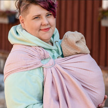 Load image into Gallery viewer, Vanamo Ring Sling - Lempi Neilikka - 100% bomull
