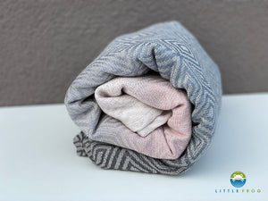 Little Frog Baby Wrap - Linen Foggy Cube - 75% combed cotton, 25% linen