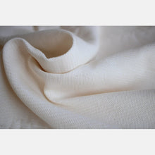 Load image into Gallery viewer, Yaro woven wrap - Broken Twill 33 - 100% cotton
