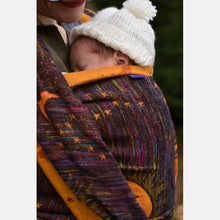 Laden Sie das Bild in den Galerie-Viewer, Yaro vävd sjal - Celeste Duo Black Multi Towel Seacell - 55% bomull, 20% viskos, 15% seacell, 10% modal - Begagnad
