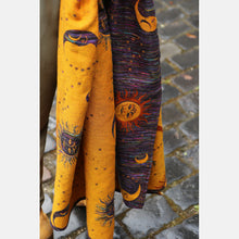 Load image into Gallery viewer, Yaro vävd sjal - Celeste Duo Black Multi Towel Seacell - 55% bomull, 20% viskos, 15% seacell, 10% modal
