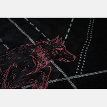 Load image into Gallery viewer, Yaro ringsjal - Geofox Duo Black Red Silver Seacell Ring Sling - 75% bomull, 25% seacell
