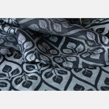 Load image into Gallery viewer, Yaro Woven wrap - La Vita Black-White Bamboo - 60% Cotton, 40% Natural Bamboo - Sale!
