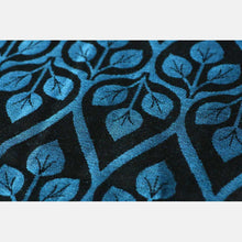 Load image into Gallery viewer, Yaro woven wrap - La Vita Blue-Black Linen - 60% cotton, 40% linen
