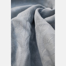Load image into Gallery viewer, Yaro ringsjal - La Vita Silver Blue Linen Organic Ring Sling - 60% ekologisk bomull, 40% ekologisk linne
