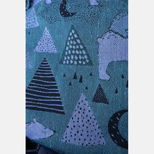 Laden Sie das Bild in den Galerie-Viewer, Yaro ringsjal - Mama Bear Duo Black Ice/Blue Wool Linen Ring Sling - 45% bomull, 30% merinoull, 25% linne - Utförsäljning!
