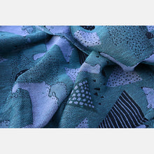 Laden Sie das Bild in den Galerie-Viewer, Yaro ringsjal - Mama Bear Duo Black Ice/Blue Wool Linen Ring Sling - 45% bomull, 30% merinoull, 25% linne - Utförsäljning!
