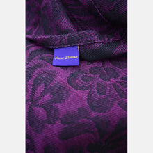 Load image into Gallery viewer, Yaro ringsjal - Rococo Black Purple Linen Seacell Ring Sling - 70% bomull, 20% linne, 10% seacell - Utförsäljning!
