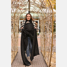 Laden Sie das Bild in den Galerie-Viewer, Yaro vävd sjal - Tiger Puffy Black Gold Cashmere Glam - 45% bomull, 45% kashmir, 5% viskos, 1% glitter - Utförsäljning!
