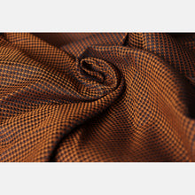 Laden Sie das Bild in den Galerie-Viewer, Yaro vävd sjal - Waffles Black Bronze - 100% bomull

